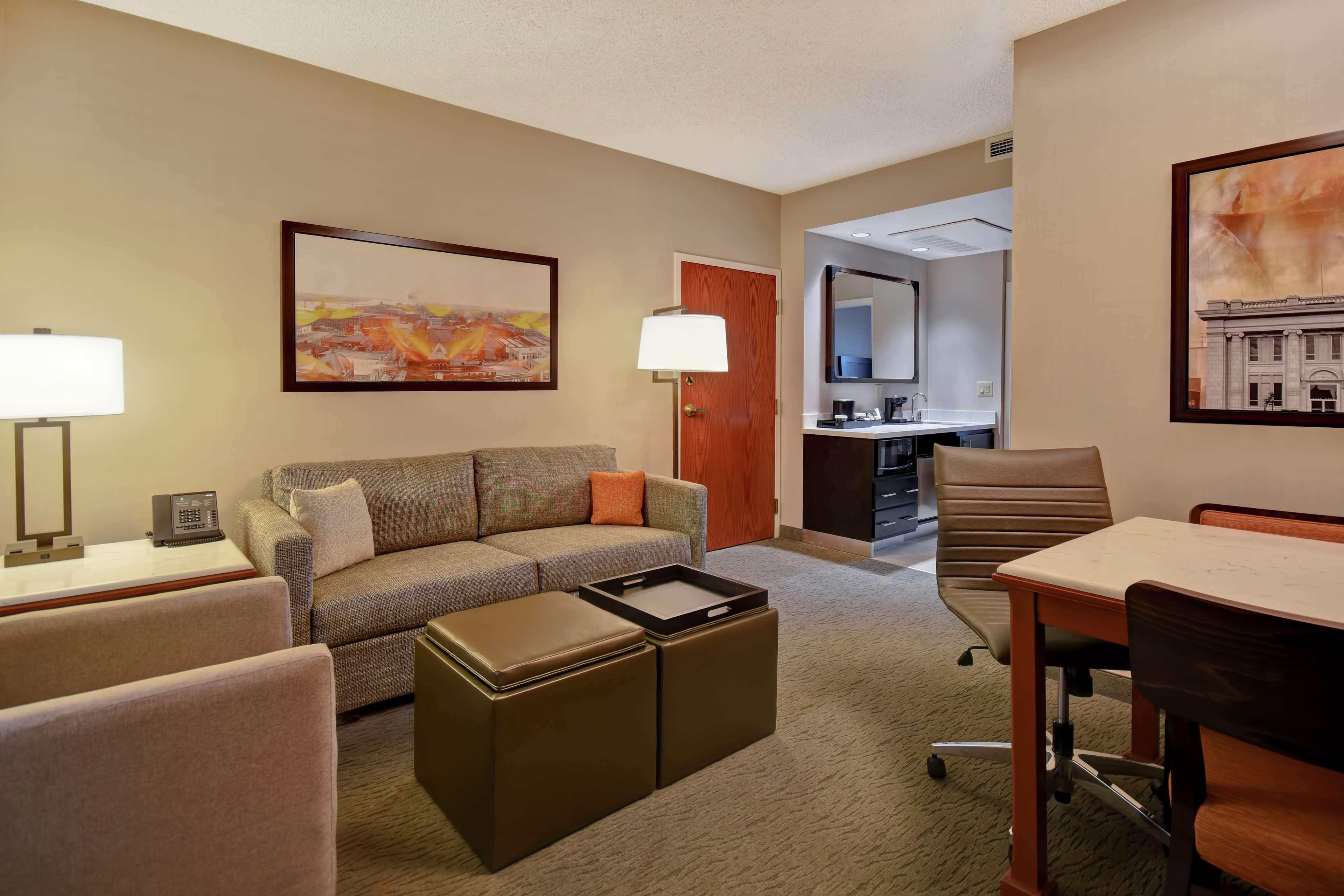 Embassy Suites Little Rock Exteriör bild