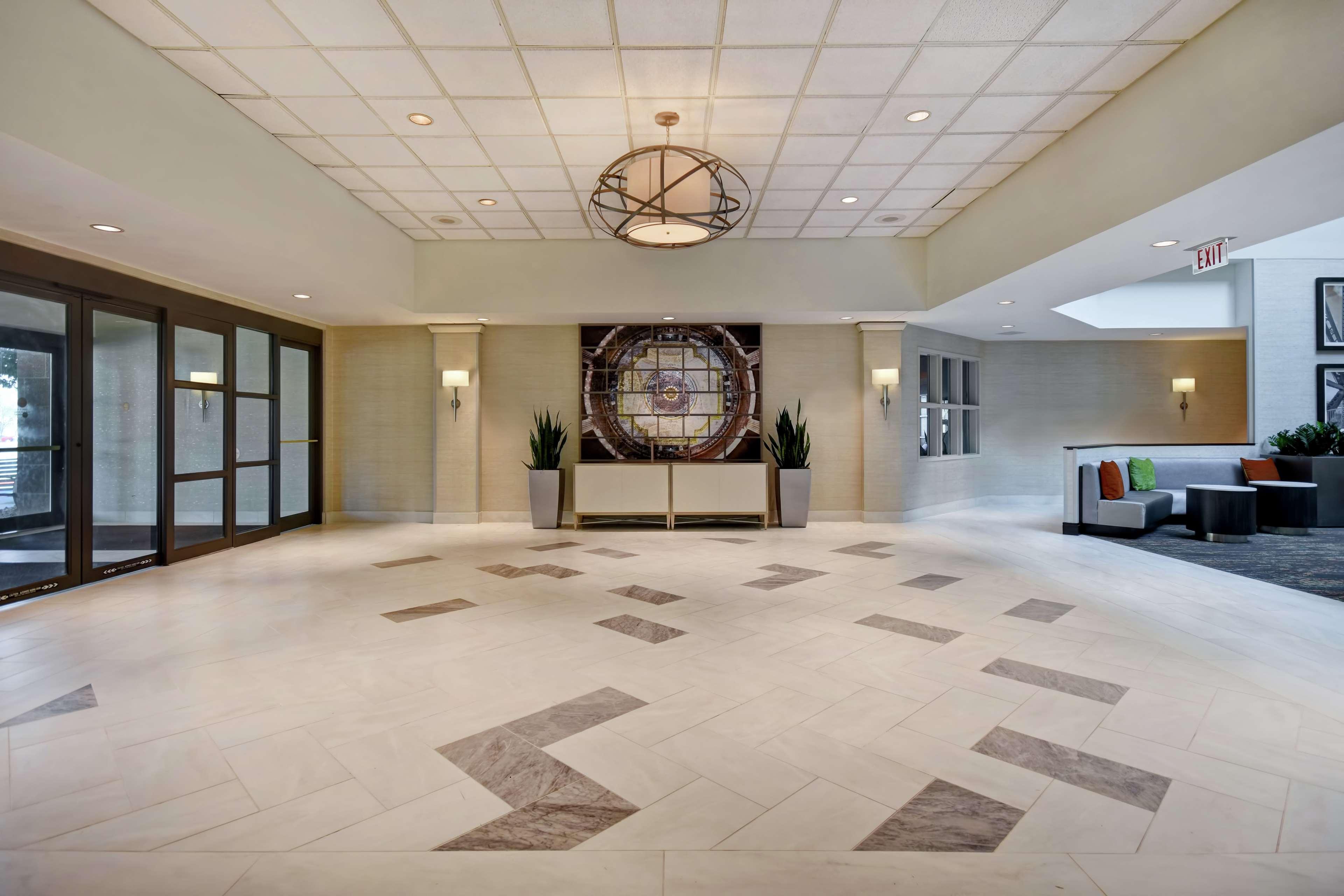 Embassy Suites Little Rock Exteriör bild