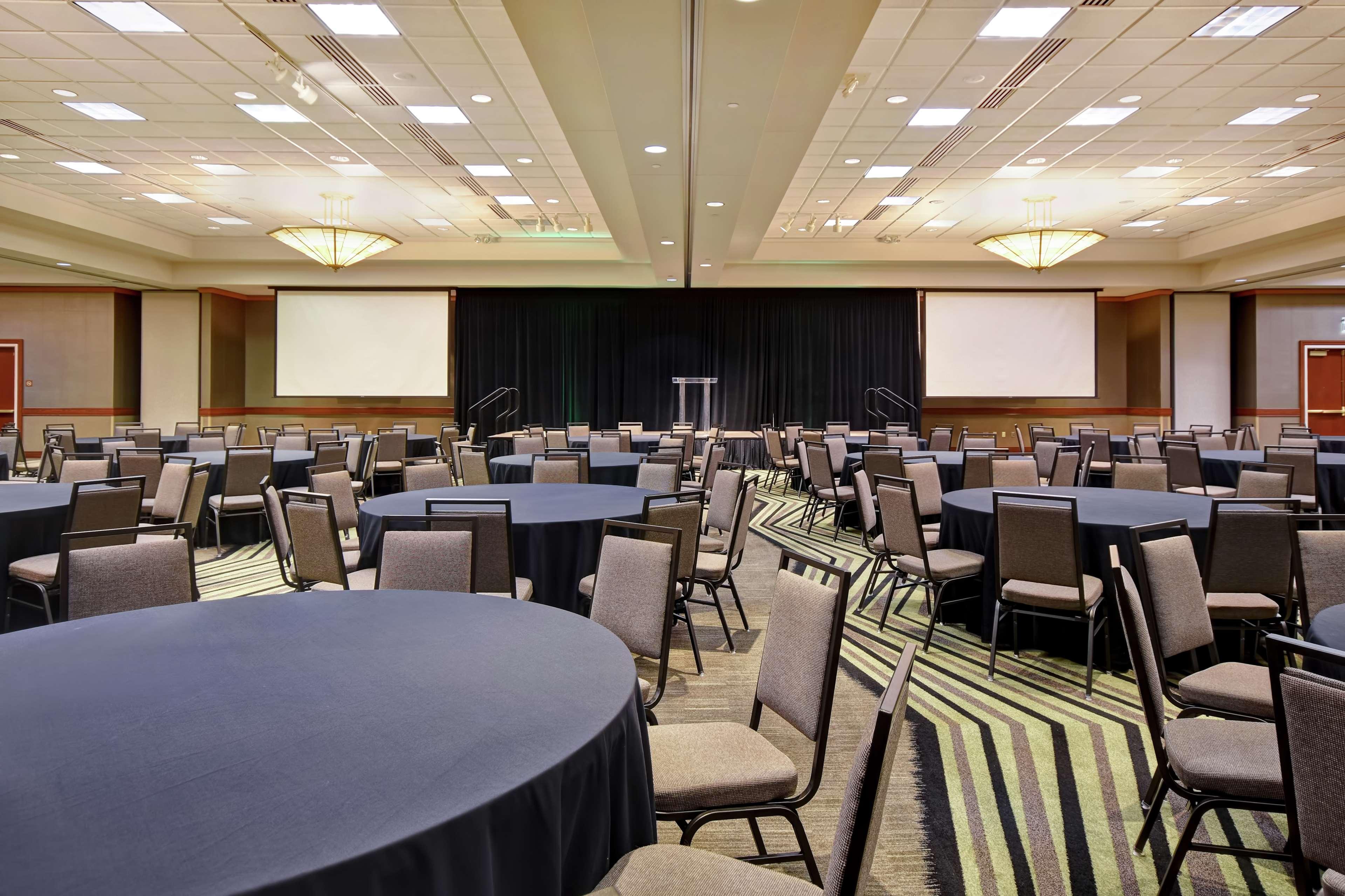 Embassy Suites Little Rock Exteriör bild
