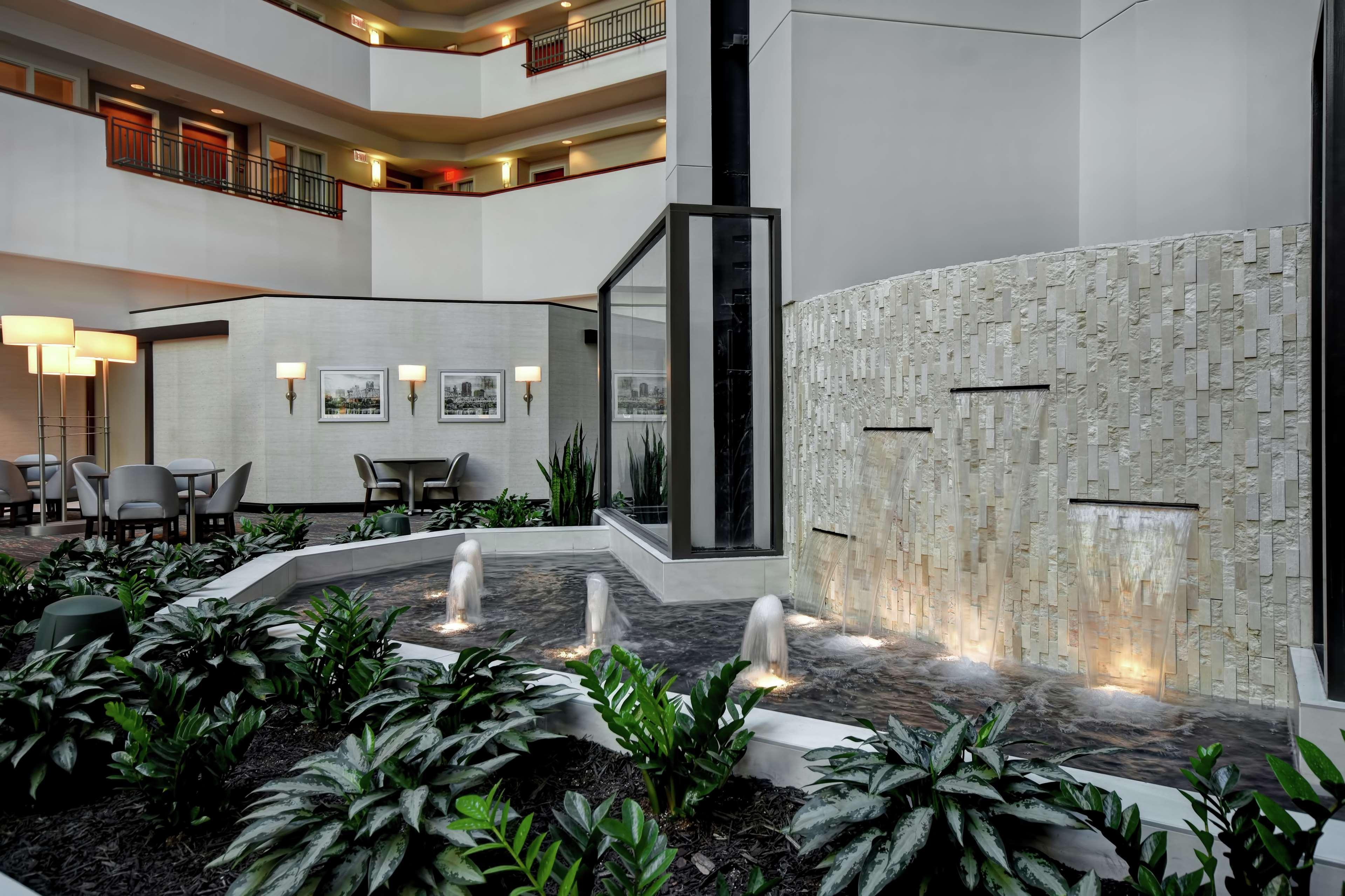 Embassy Suites Little Rock Exteriör bild