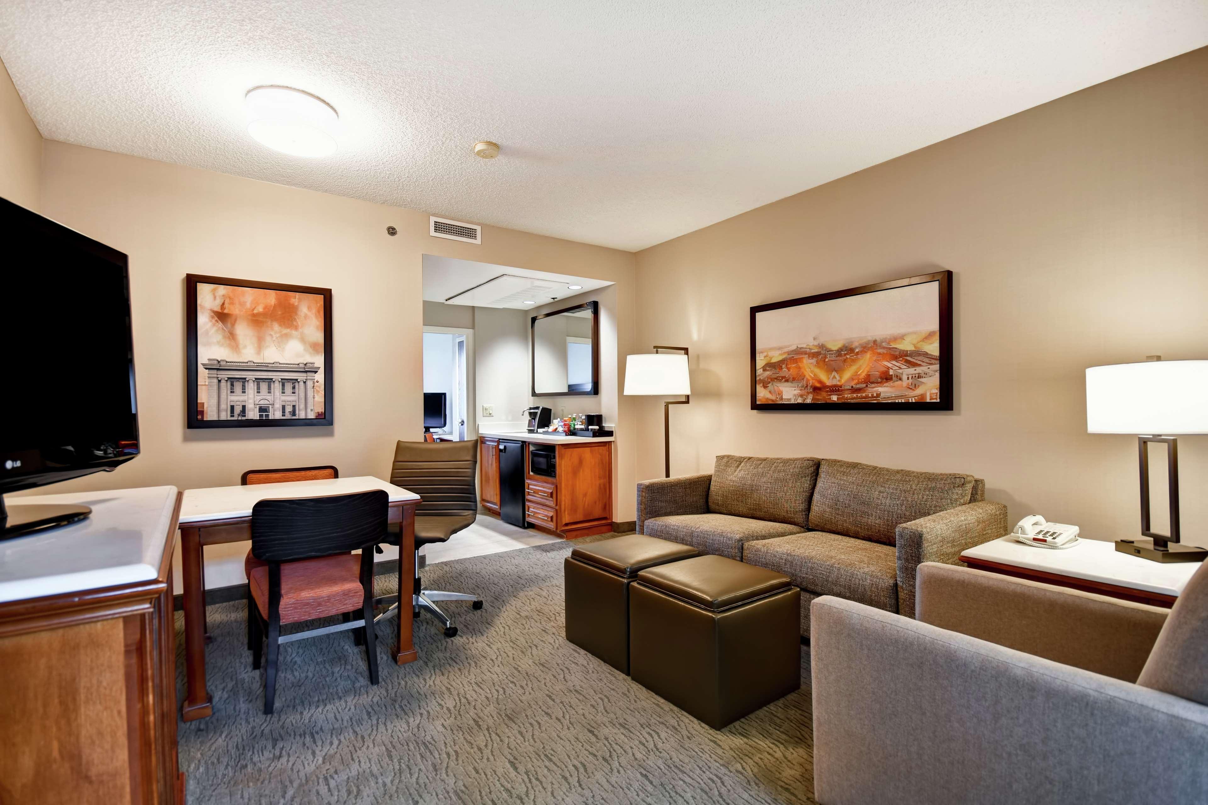 Embassy Suites Little Rock Exteriör bild