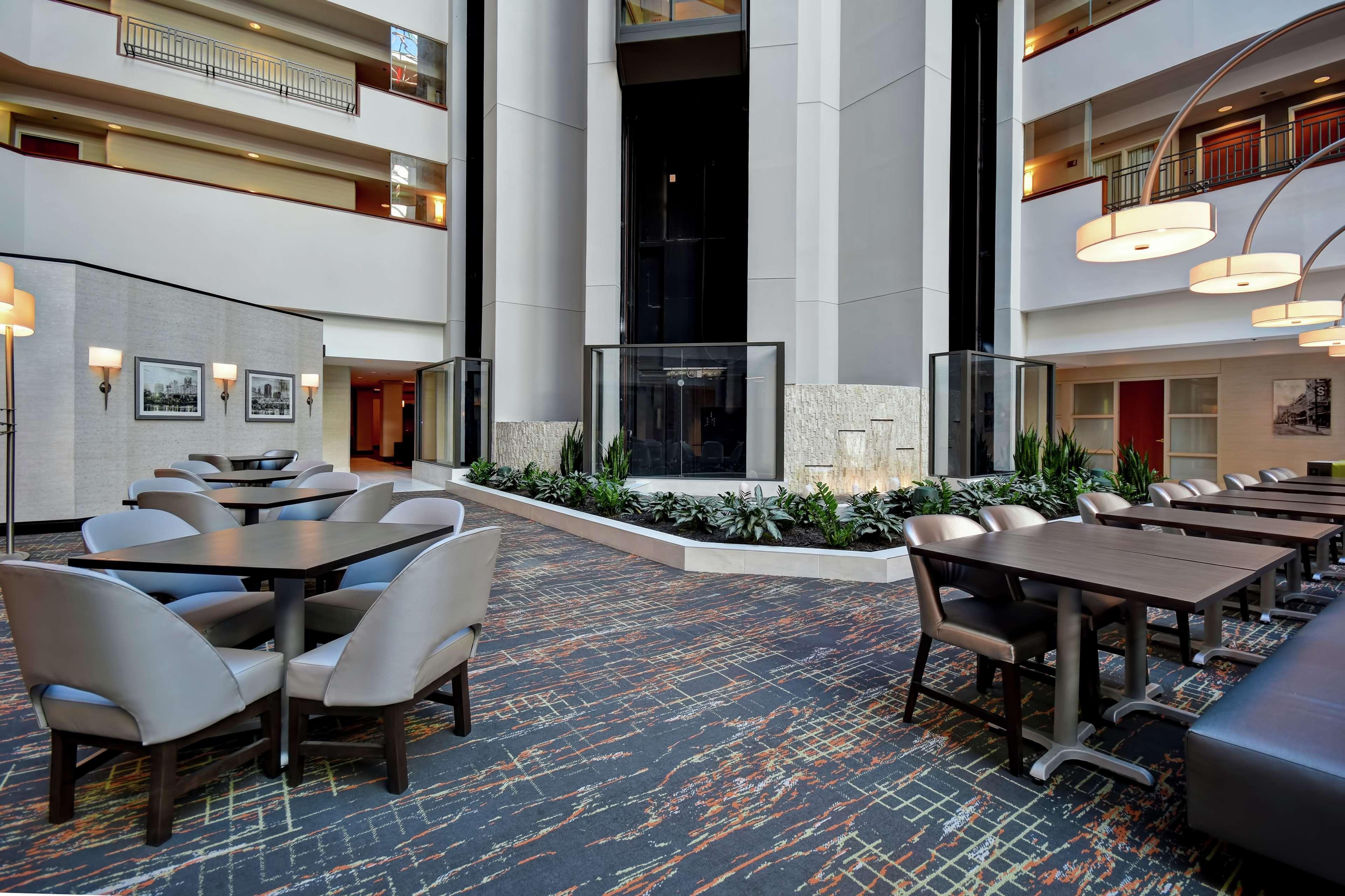 Embassy Suites Little Rock Exteriör bild