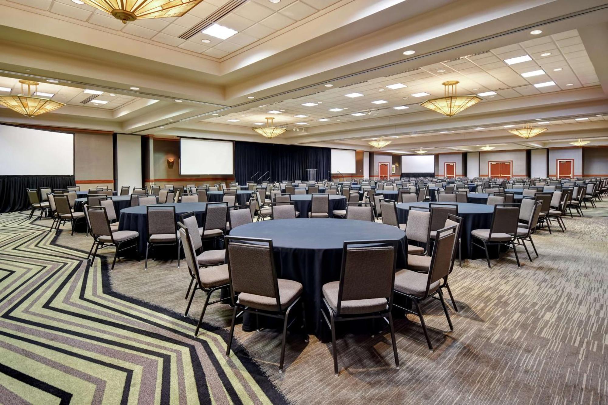 Embassy Suites Little Rock Exteriör bild