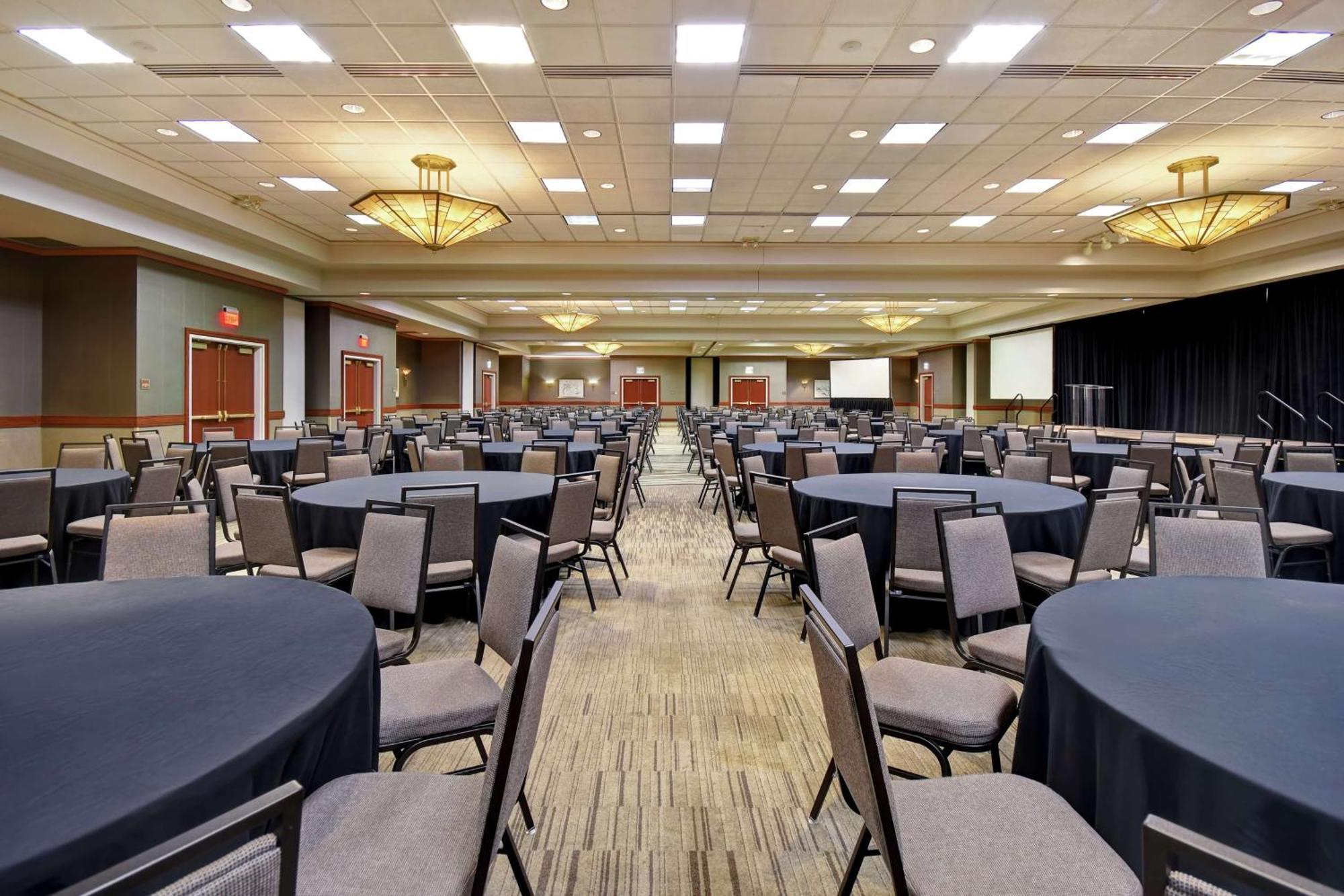 Embassy Suites Little Rock Exteriör bild